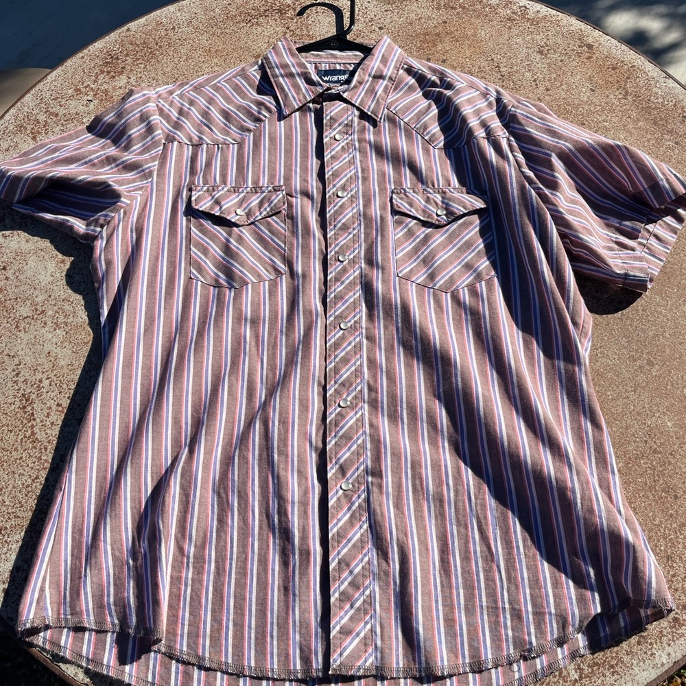 Wrangler Men's Multicolor Striped Button Down Shirt